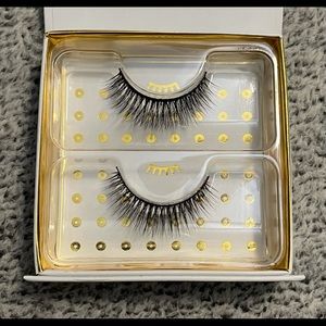 NIB Battington Lashes - Monroe 3D Silk Lashes